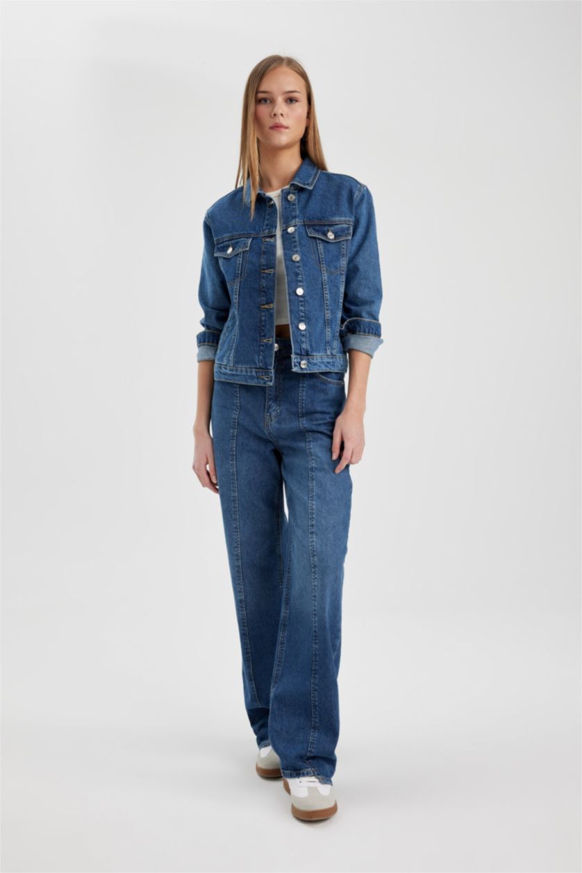 حريمي أزرق جاكيت جينز قصة عادية