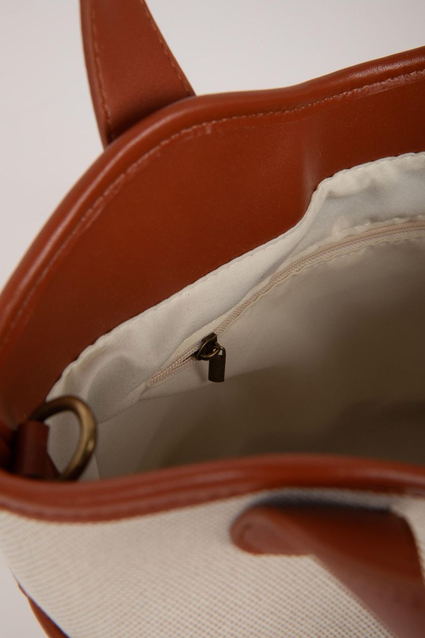 Kadın Taba Kadın Toka Detaylı Kanvas Omuz Çantası