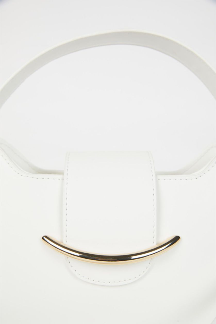 Woman White Faux Leather Shoulder bag
