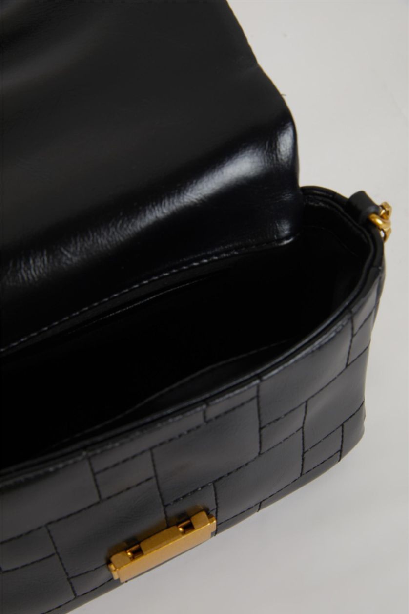 Kadın Siyah Kadın Toka Detaylı Suni Deri Omuz Çantası