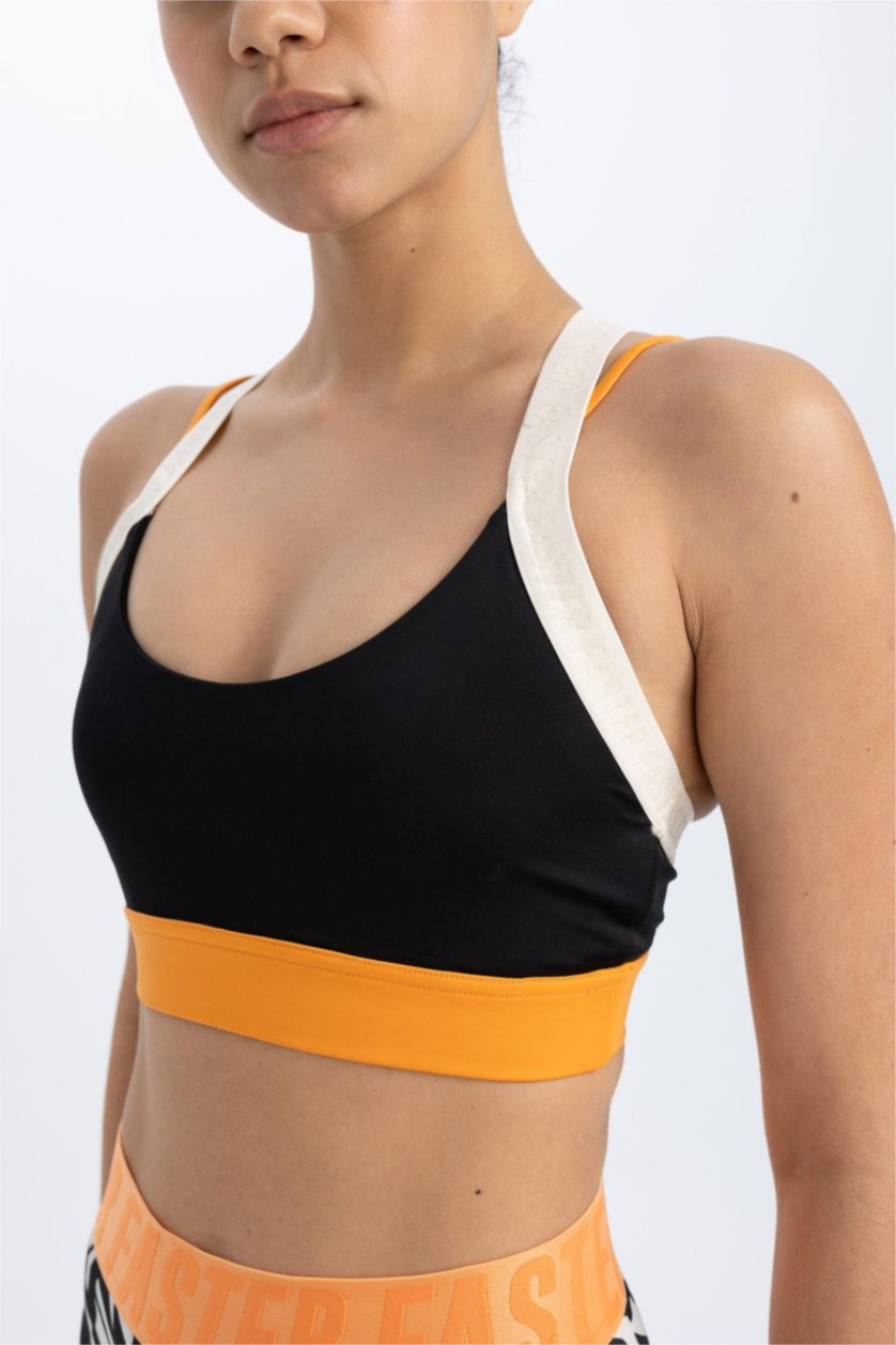 WOMAN Black DeFactoFit Crew Neck Sports Heavy Fabric Bra