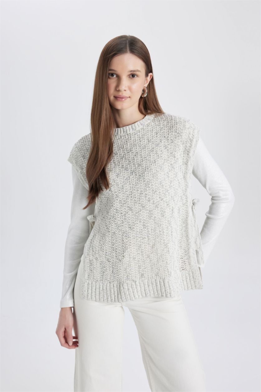 WOMAN Ecru Regular Fit Crew Neck Vest