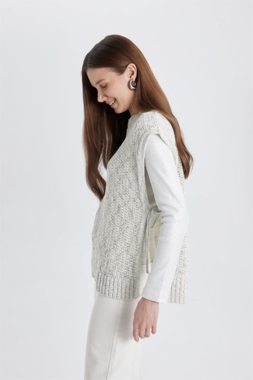 WOMAN Ecru Regular Fit Crew Neck Vest