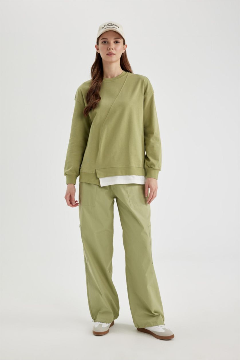 Woman Green Regular Fit Crew Neck Basic Sweatshirt Tunic