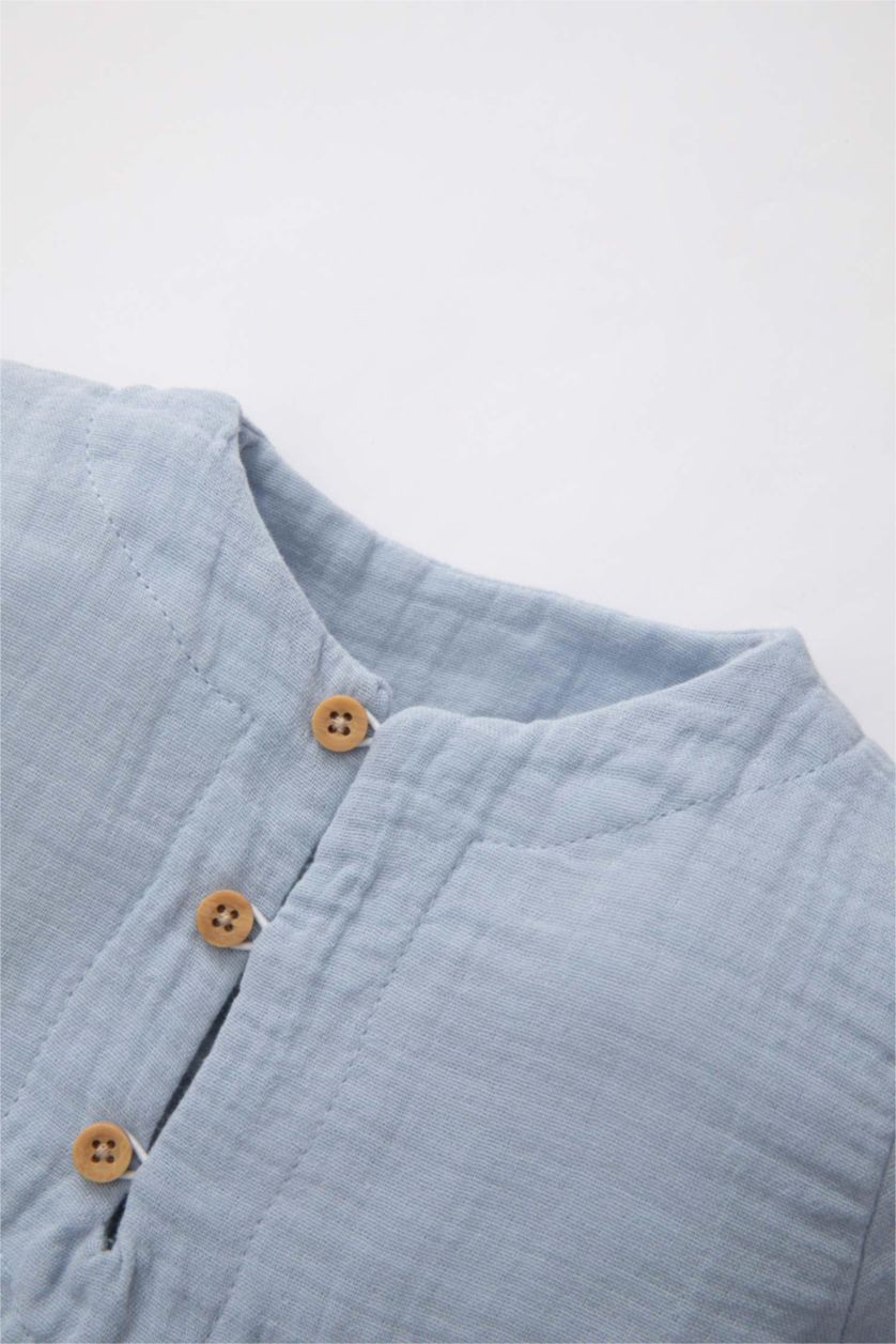 مولود ذكر أزرق فاتح طقم ولادي قميص وسروال موسلين - قطعتين