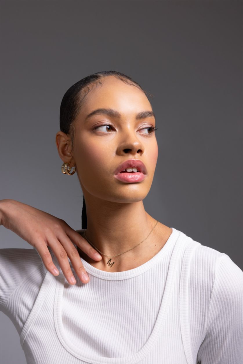 حريمي GOLD سلسله حريمي على شكل حرف M