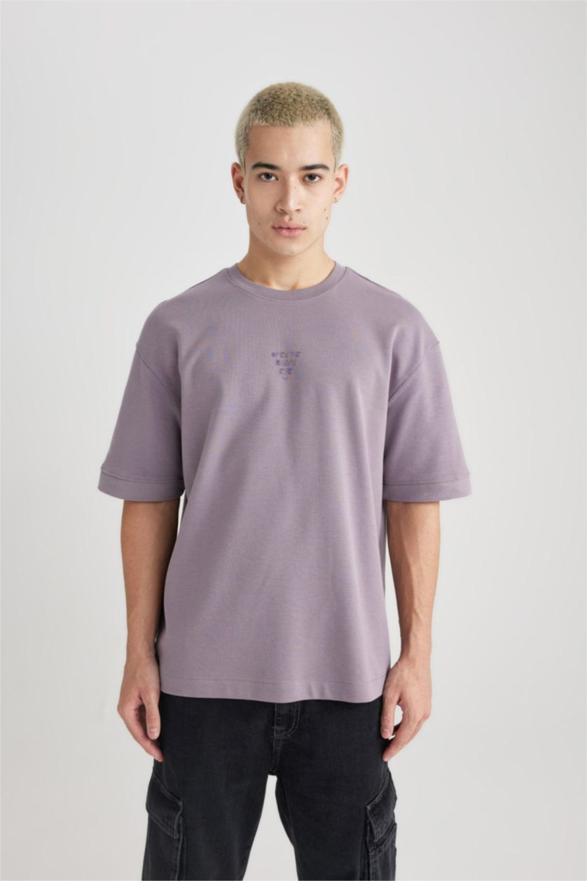 رجال أرجواني تيشيرت محبوك بطبعة شعار قصة فضفاضة