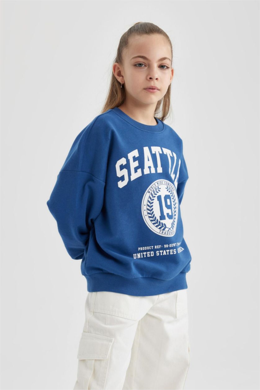 GIRLS & TEENS Blue Girl Oversize Fit Crew Neck Printed Sweatshirt