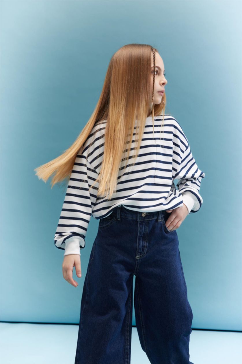 بنات كحلي سويت شيرت مخطط بناتي قصة عادية بجيب