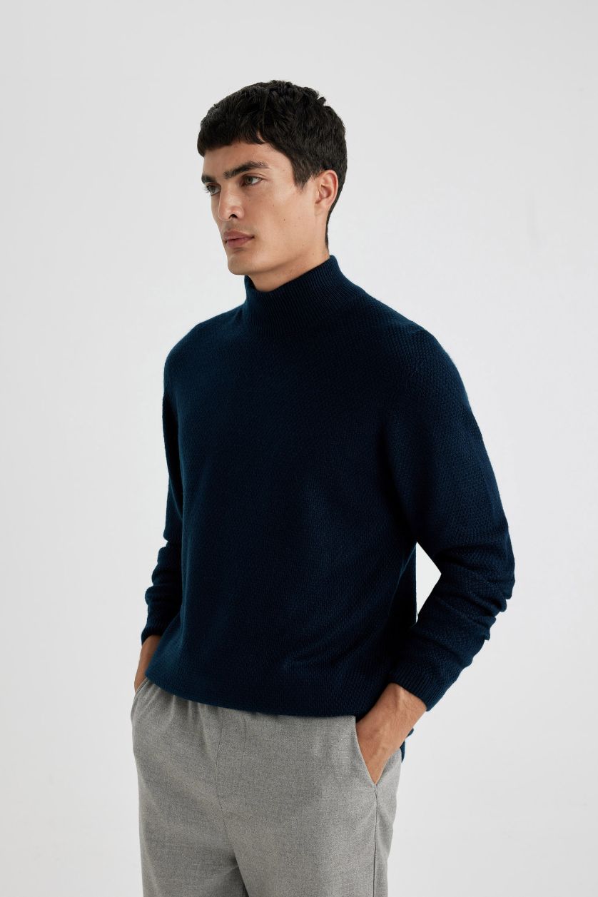 MAN NAVY Standard Fit Turtleneck Basic Knitted Pullover