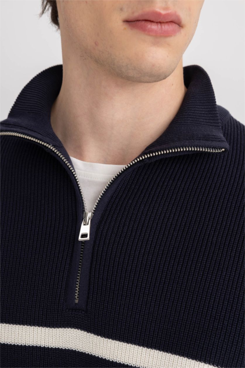 Erkek Lacivert Standart Fit Normal Kesim Dik Yaka Fermuarlı Çizgili Triko Kazak