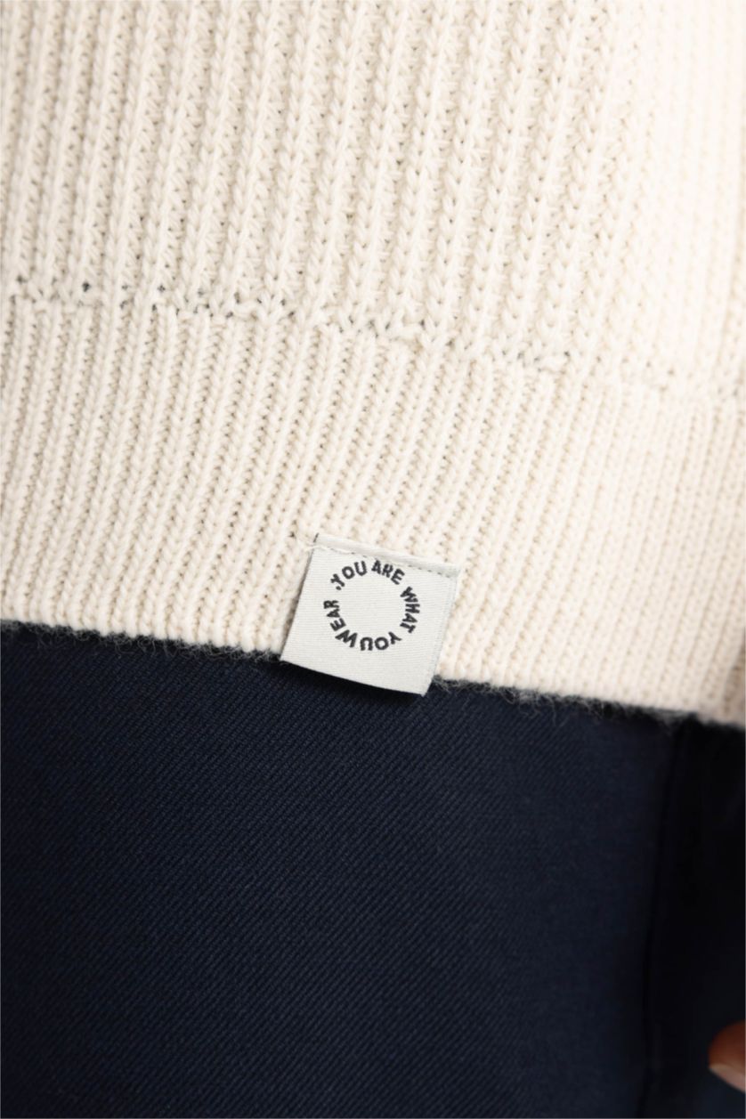 رجالي بيج فاتح بلوفر تريكو اوفر سايز برقبة مستديرة