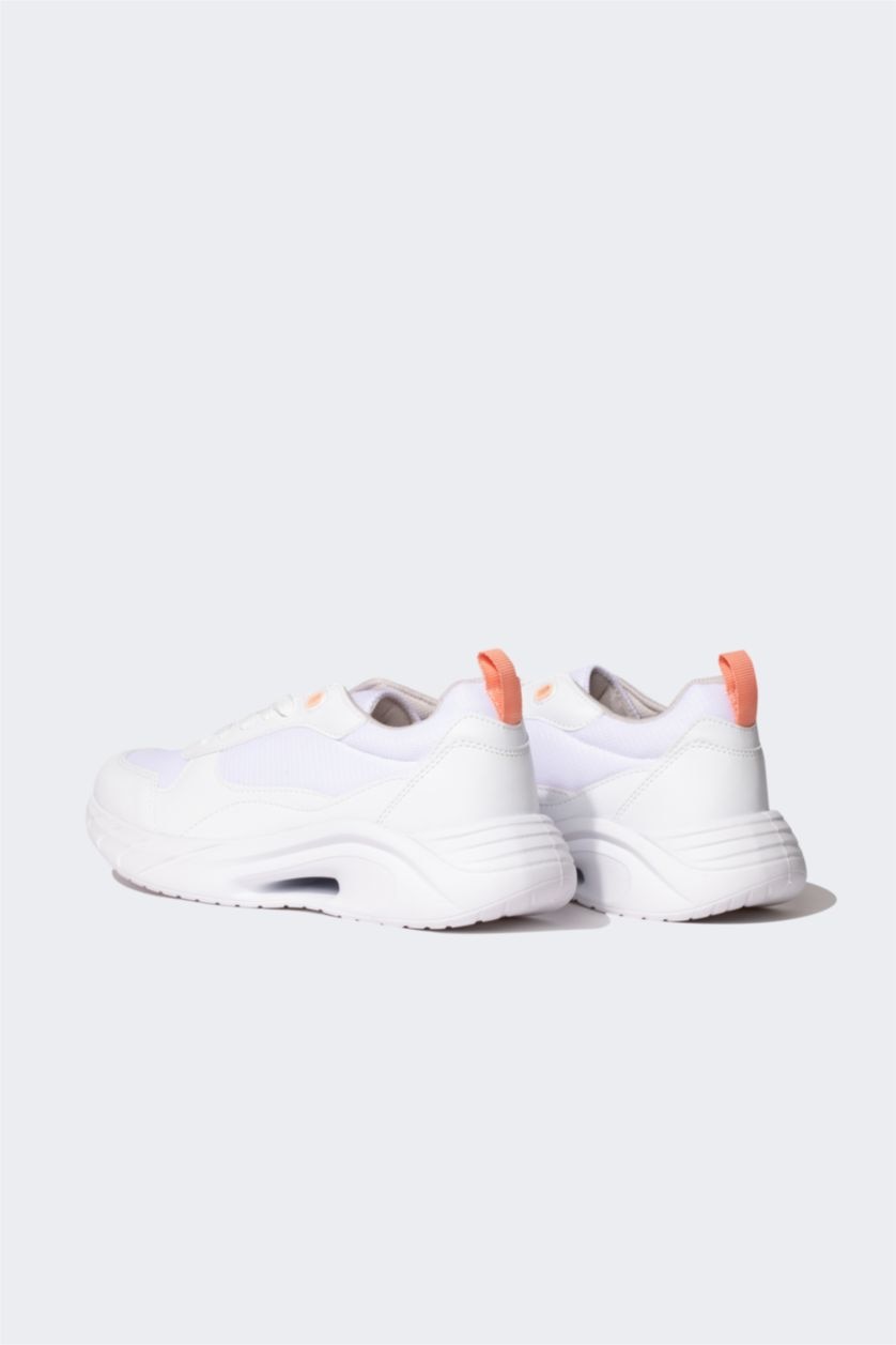 WOMAN White Woman Faux Leather Serrated Sole Sport shoes