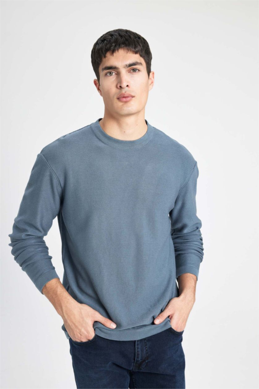 MAN Light Indigo Standard Fit Crew Neck Basic Knitted Pullover