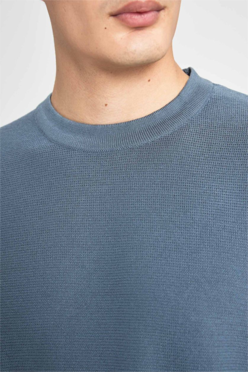 MAN Light Indigo Standard Fit Crew Neck Basic Knitted Pullover