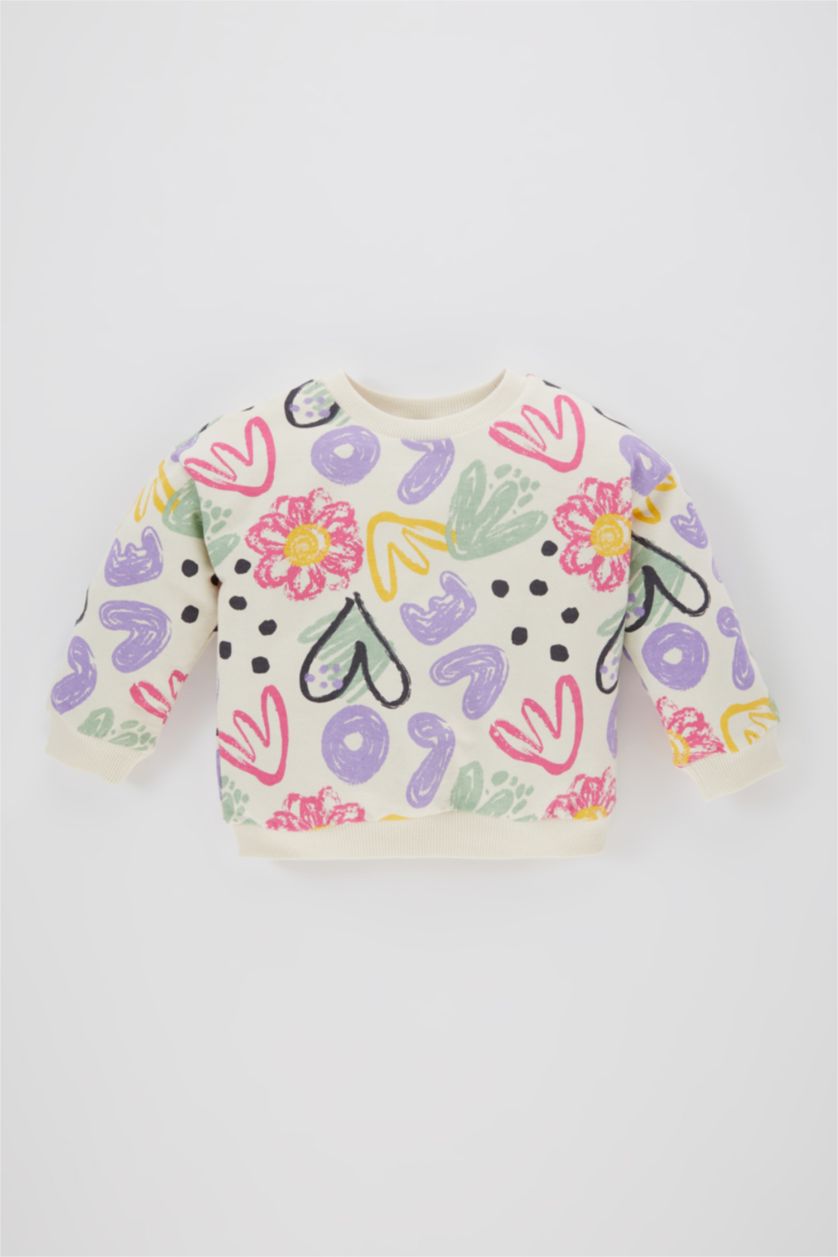 طفلة صغيرة بيج فاتح سويت شيرت بناتي قصة عادية بطبعة قلب