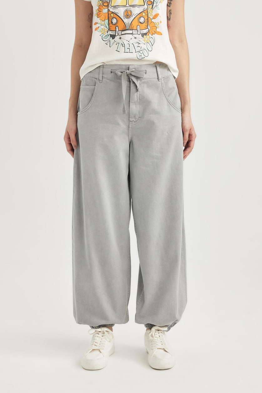 Kadın Açık Gri Jogger Fit Gabardın Pantolon