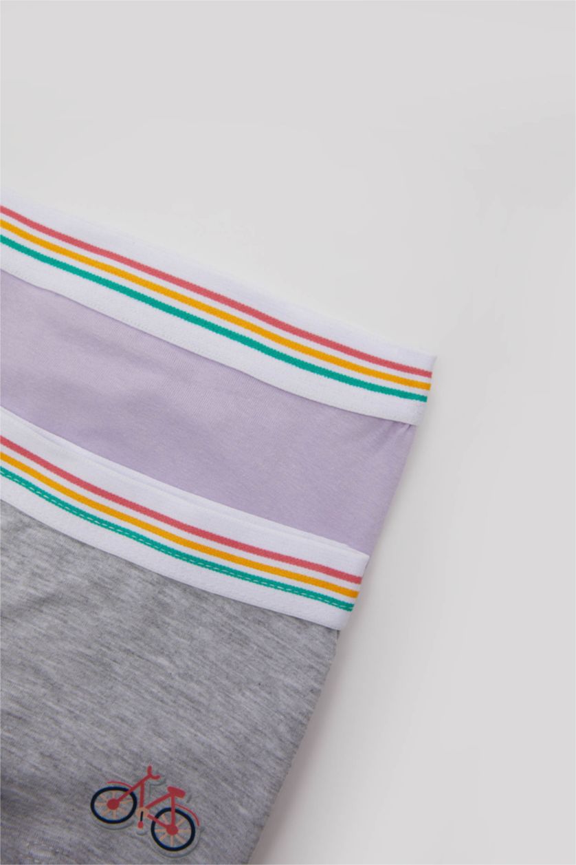 بناتي أرجواني بوكسر قصة عادية