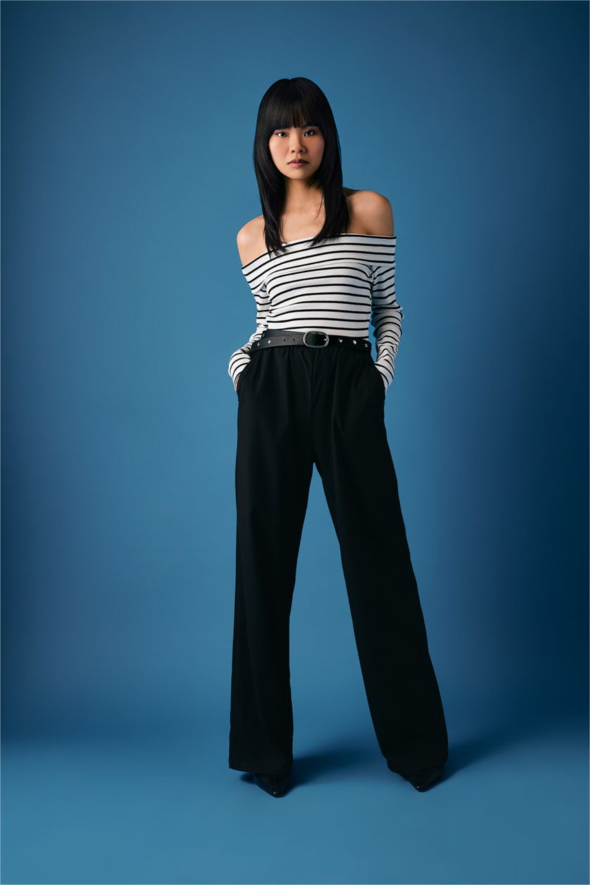 حريمي اوف وايت تيشيرت كم طويل سليم فيت مضلع