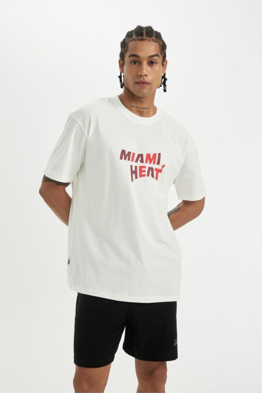 رجالي بيج فاتح تيشيرت أوفر سايز برقبة مستديرة