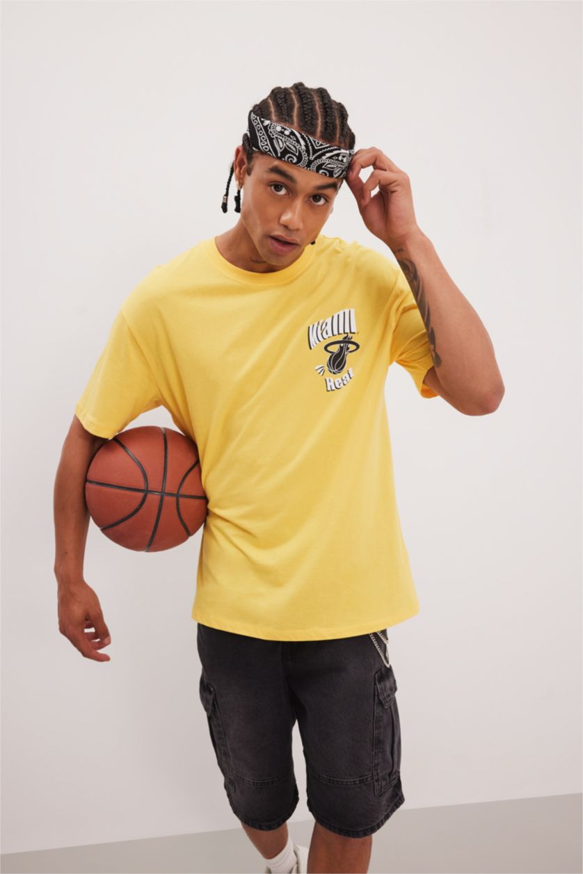 رجالي أصفر تيشيرت أوفر سايز برقبة مستديرة من ميامي هيت DeFactoFit