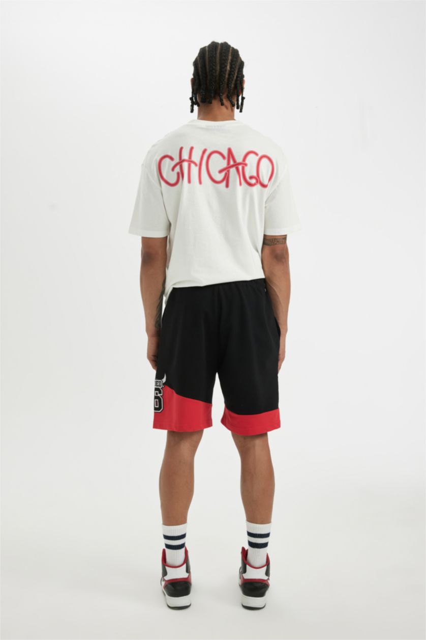MAN Black DeFactoFit NBA Chicago Bulls Standard Fit Shorts