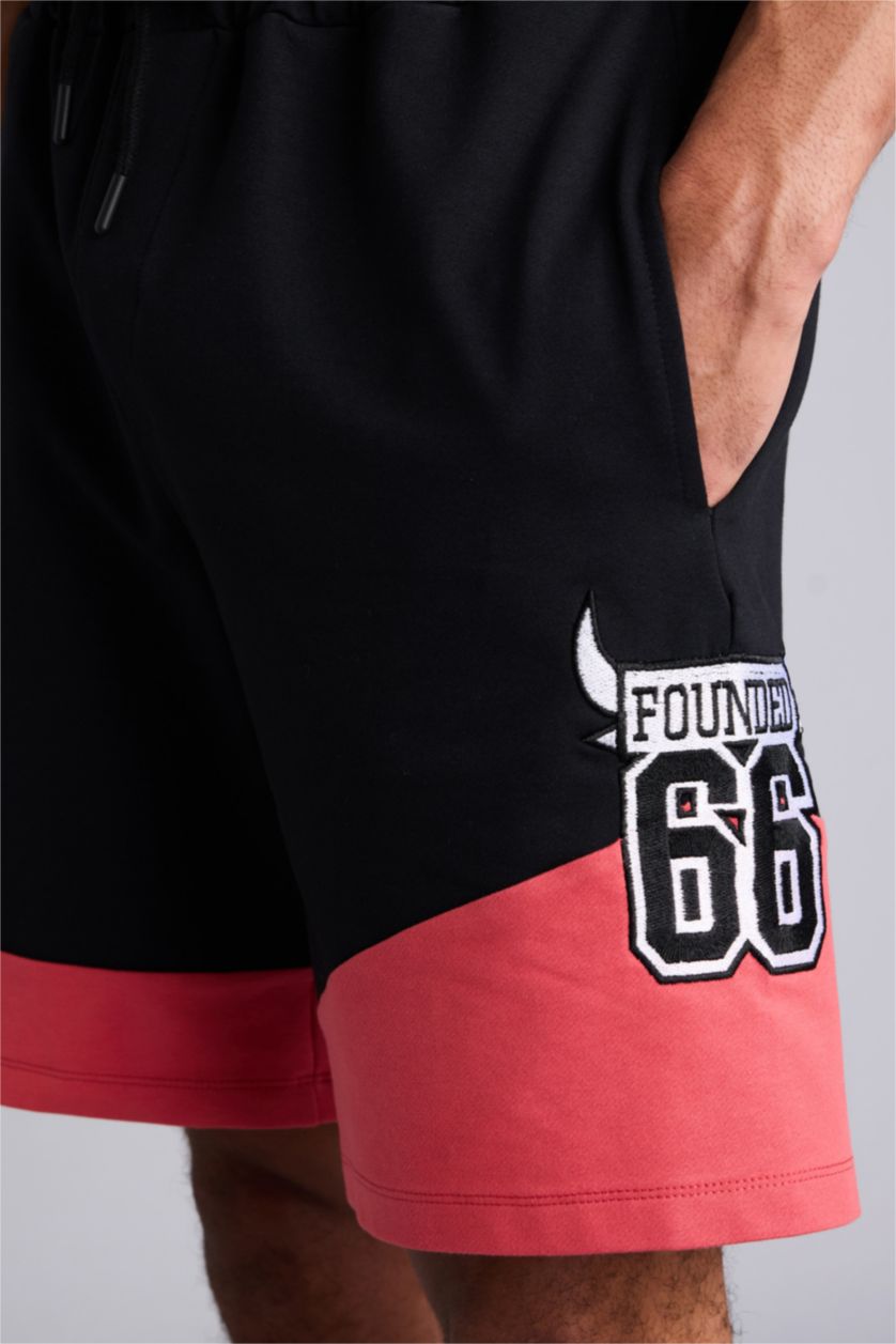 HOMME Noir Short droit NBA Chicago Bulls Coupe standard