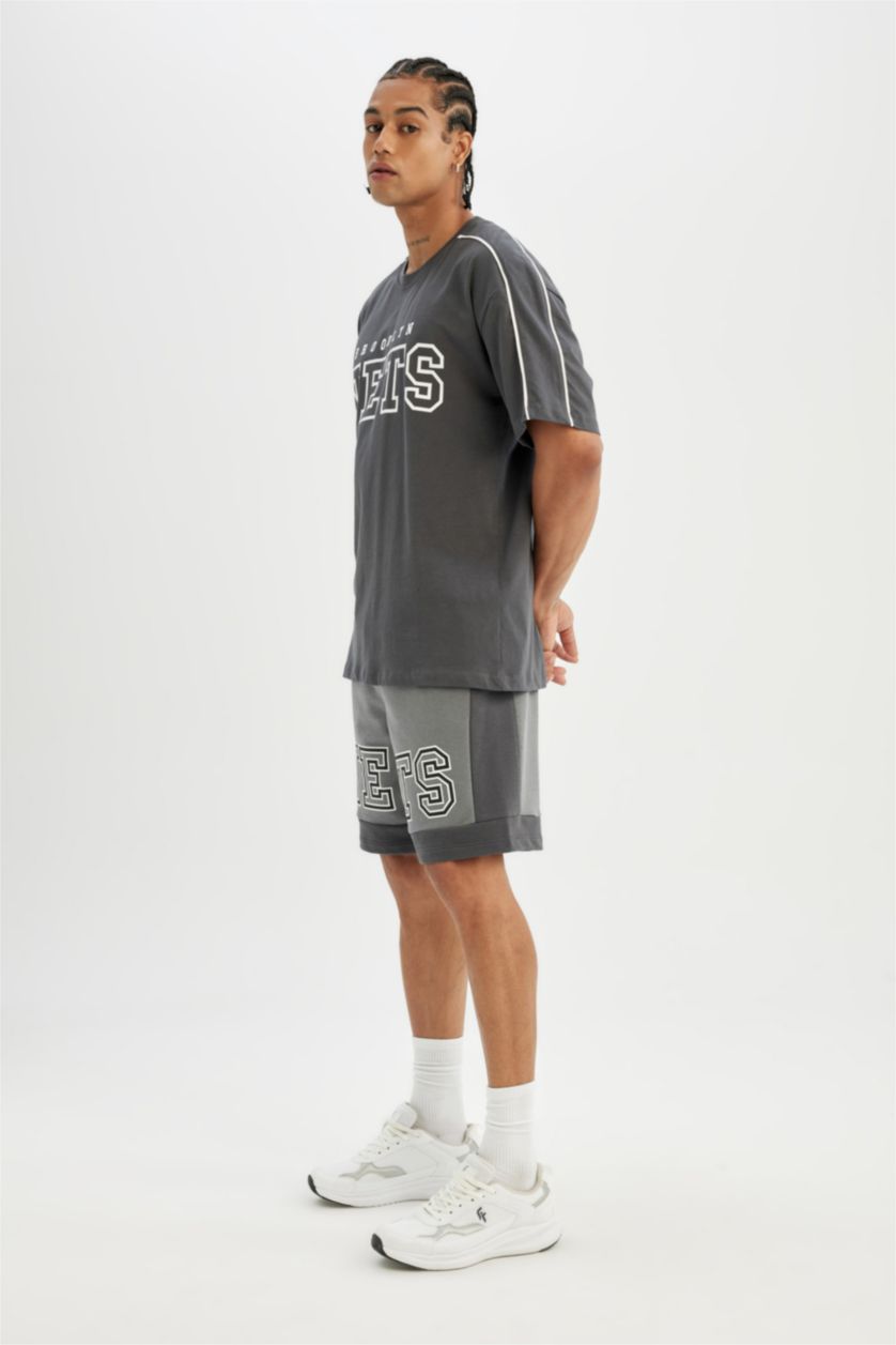 MAN Grey DeFactoFit NBA Brooklyn Nets Standard Fit Crop Shorts
