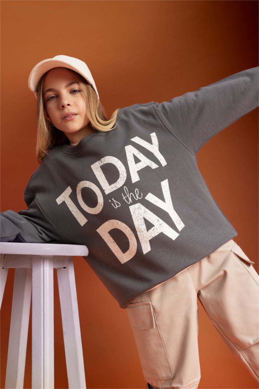 GIRLS & TEENS Anthracite Girl Oversize Fit Crew Neck Printed Sweatshirt