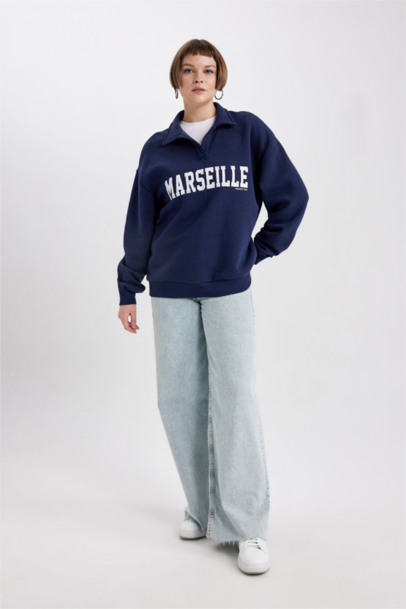 Kadın Lacivert Relax Fit Düğmeli Polo Yaka Üniversite Baskılı Kalın Sweatshirt