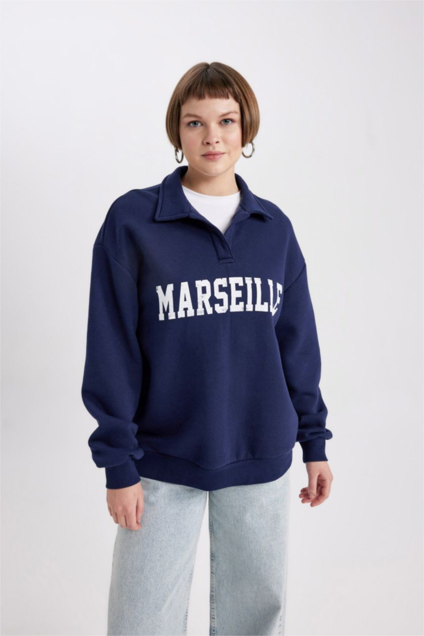 Kadın Lacivert Relax Fit Düğmeli Polo Yaka Üniversite Baskılı Kalın Sweatshirt