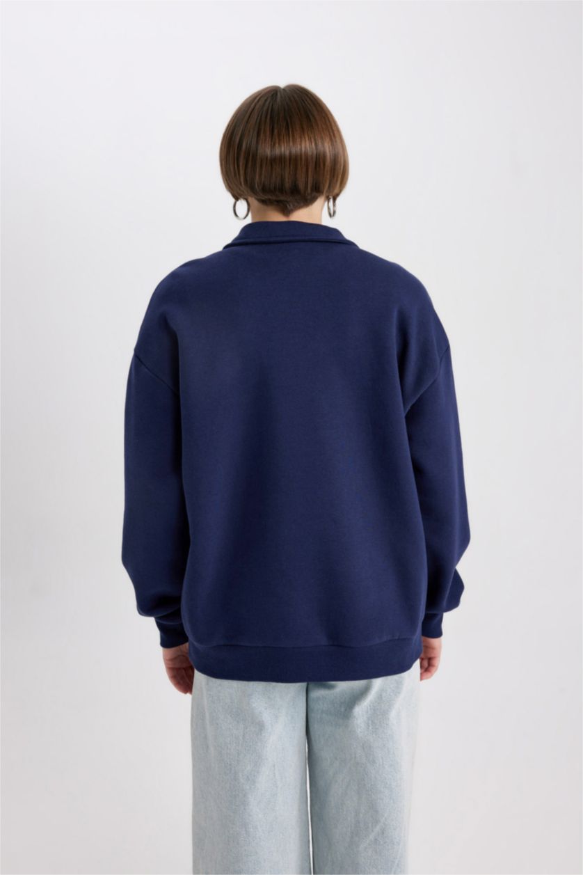 Kadın Lacivert Relax Fit Düğmeli Polo Yaka Üniversite Baskılı Kalın Sweatshirt