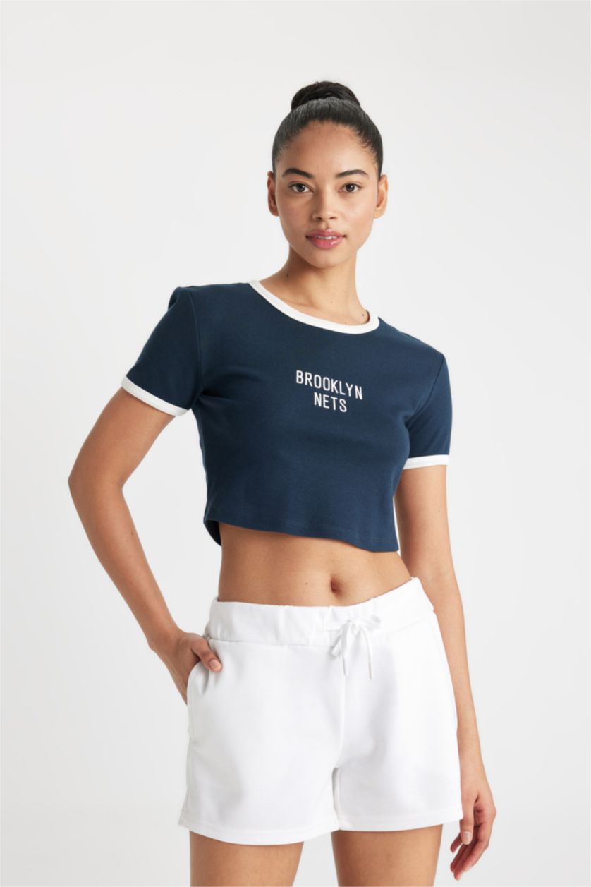 WOMAN NAVY DeFactoFit NBA Brooklyn Nets Crop T-Shirt