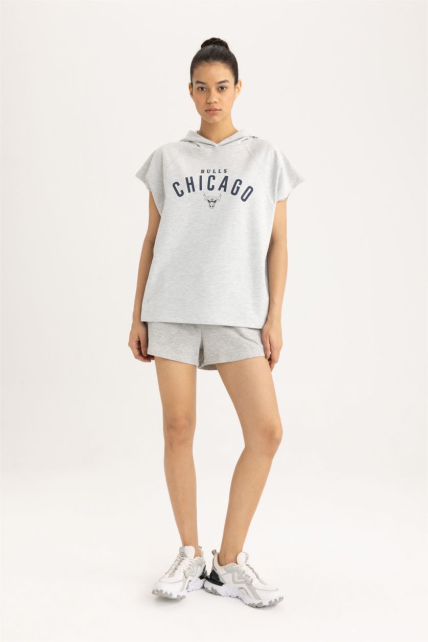 FEMME Gris T-Shirt à capuche Oversize À Manches Courtes NBA Chicago Bulls