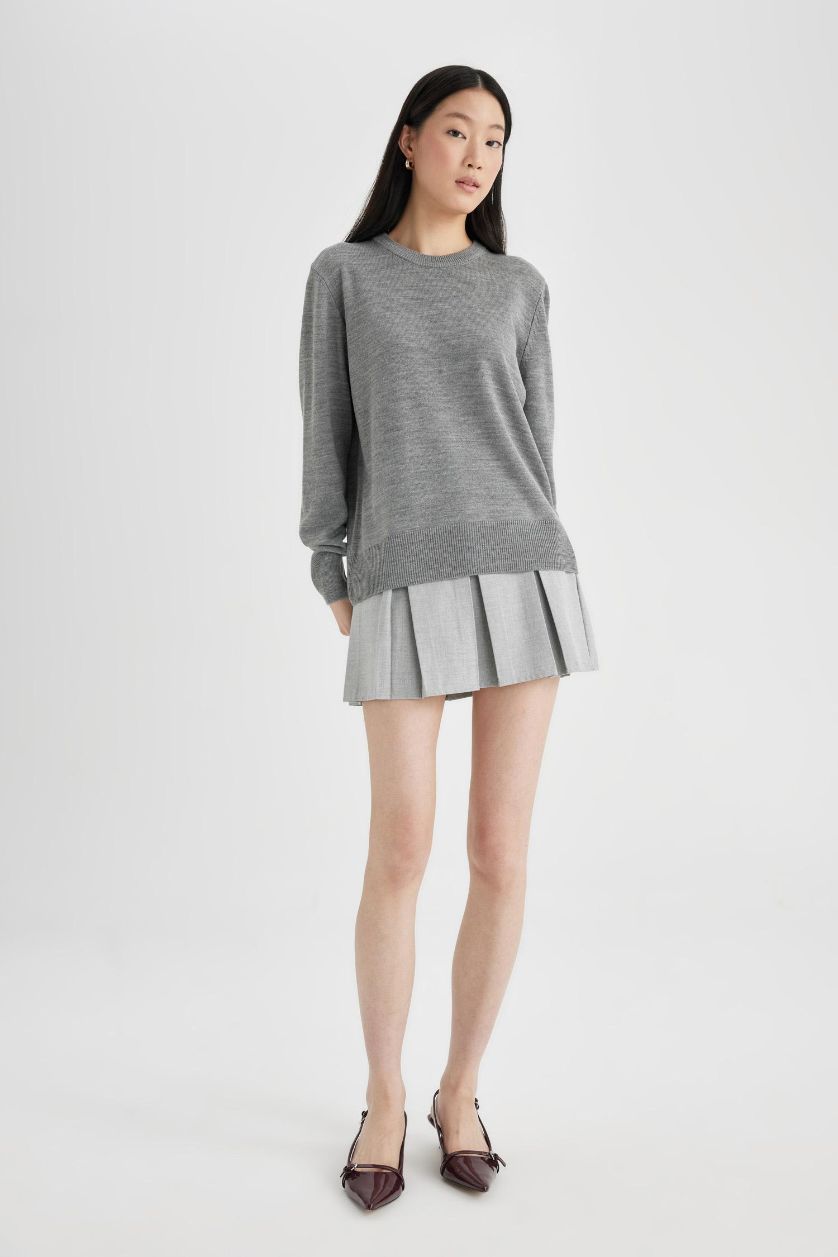 Kadın Açık Gri Regular Fit Yumuşak Dokulu Bisiklet Yaka Basic Düz Triko Kazak