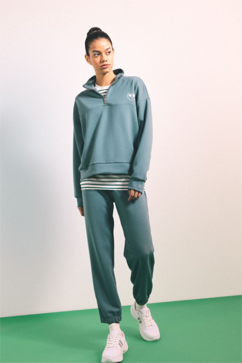 WOMAN Green Standard Fit Skuba Diving Fabric Jogger Sweatpants