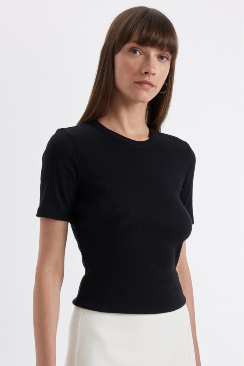 نساء أسود تي شيرت مضلع سليم فيت بياقة مستديرة