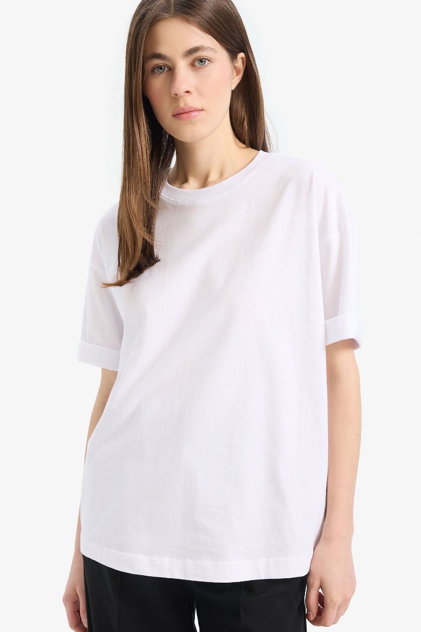 Kadın Beyaz Oversize Geniş Kalıp Bisiklet Yaka Penye Basic Düz Kısa Kollu Beyaz Tişört