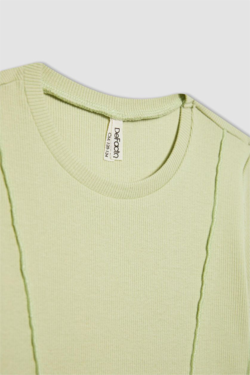 GIRLS & TEENS Light Green تيشيرت نص كم مضلع سليم فيت