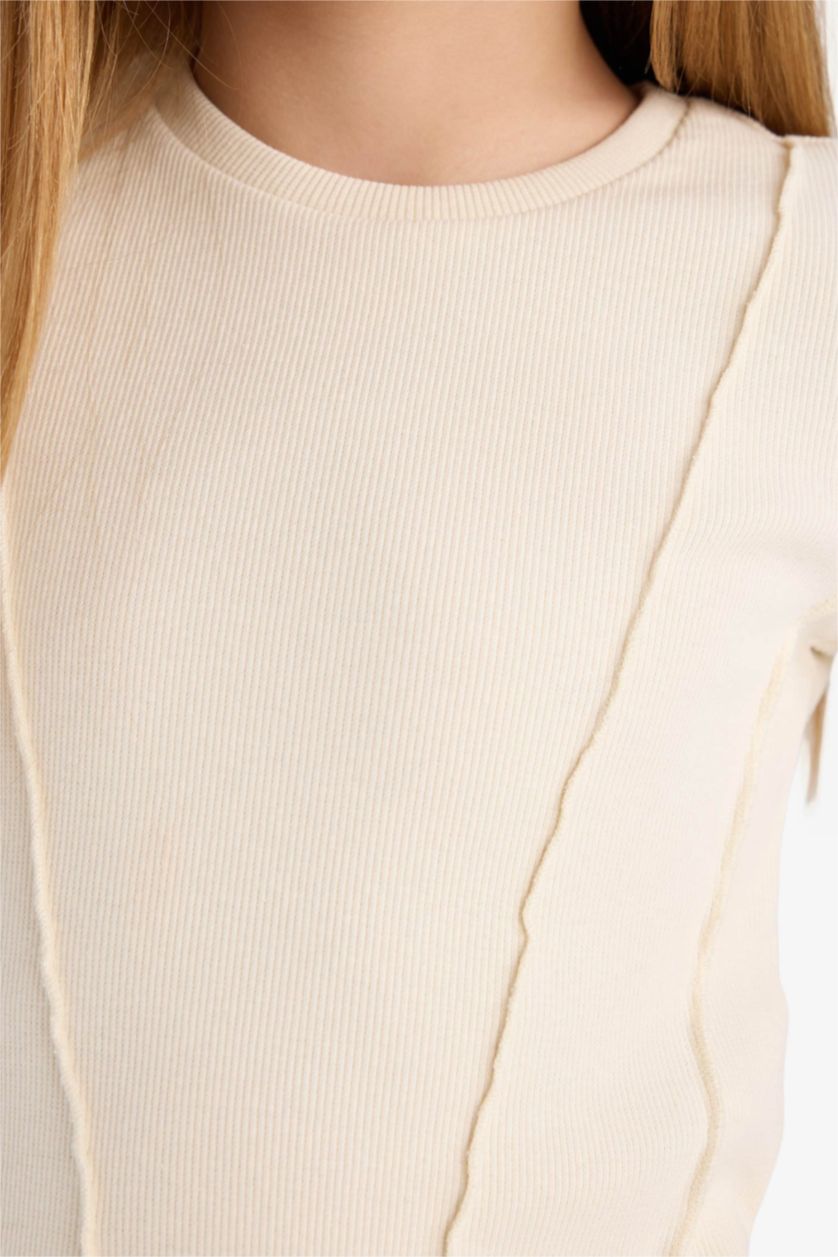 بنات بيج فاتح تيشيرت بناتي نص ردن مضلع بيزك سليم فيت بياخة مستديرة