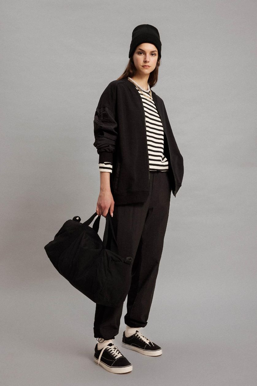 Kadın Siyah Jogger Eşofman Altı Basic Düz Beli Lastikli Ayarlanabilir Lastik Paçalı Cepli