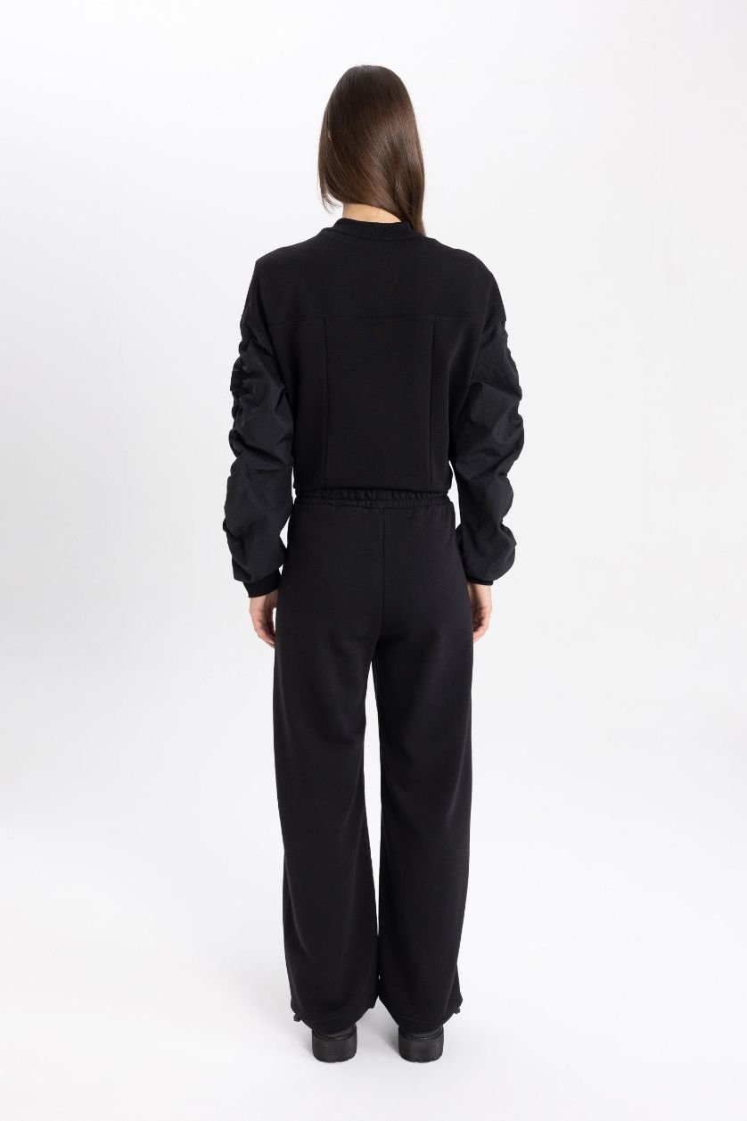 Kadın Siyah Jogger Eşofman Altı Basic Düz Beli Lastikli Ayarlanabilir Lastik Paçalı Cepli