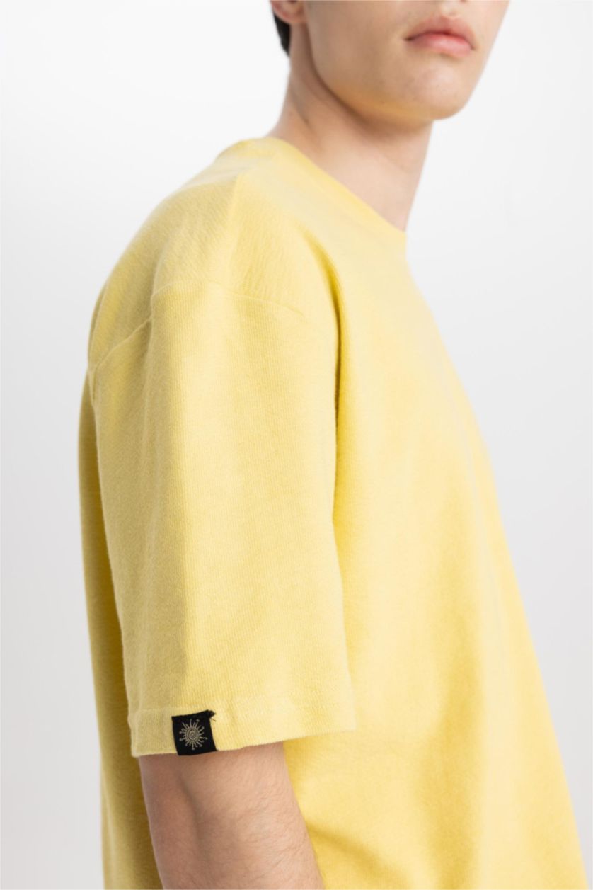 Erkek Açık Zeytin Yeşili %100 Pamuk Oversize Geniş Kalıp Bisiklet Yaka Baskılı Kısa Kollu Tişört