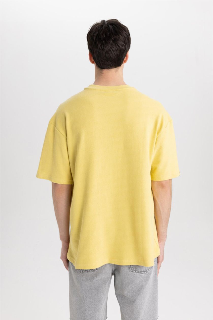 Erkek Açık Zeytin Yeşili %100 Pamuk Oversize Geniş Kalıp Bisiklet Yaka Baskılı Kısa Kollu Tişört