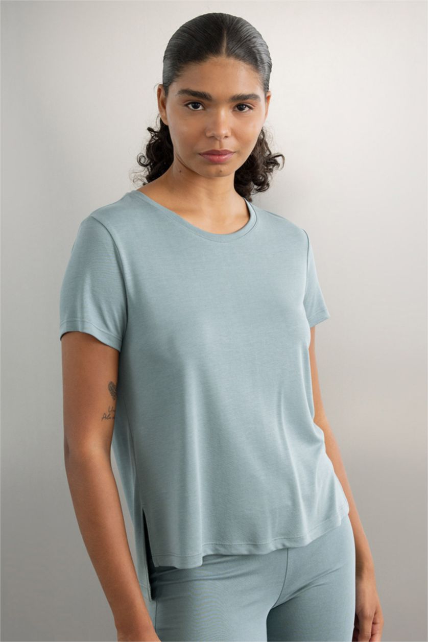 حريمي أخضر تيشيرت نص كم قصة عادية منسوج من DeFactoFit