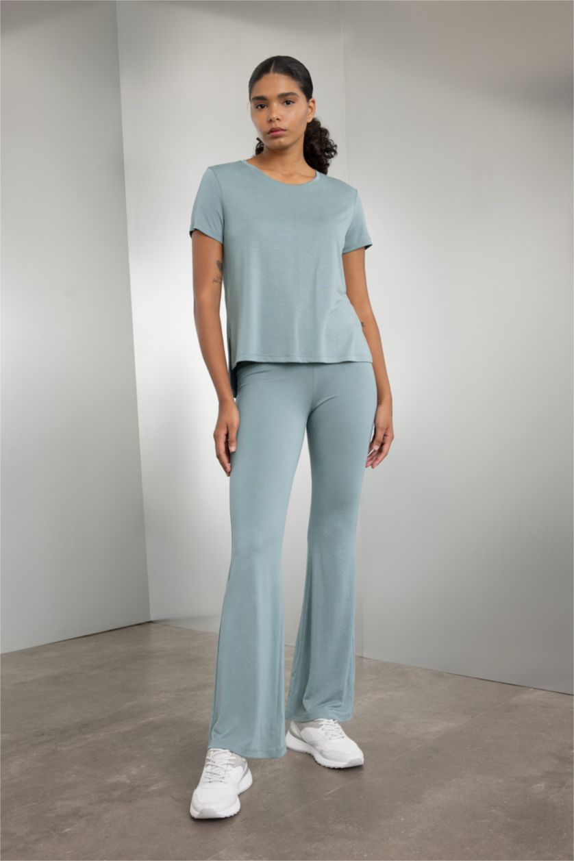 حريمي أخضر تيشيرت نص كم قصة عادية منسوج من DeFactoFit