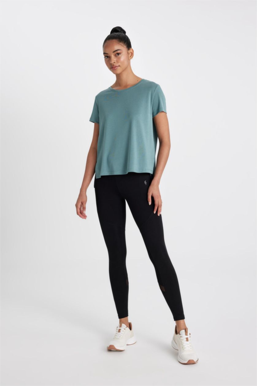 حريمي أخضر تيشيرت نص كم قصة عادية منسوج من DeFactoFit