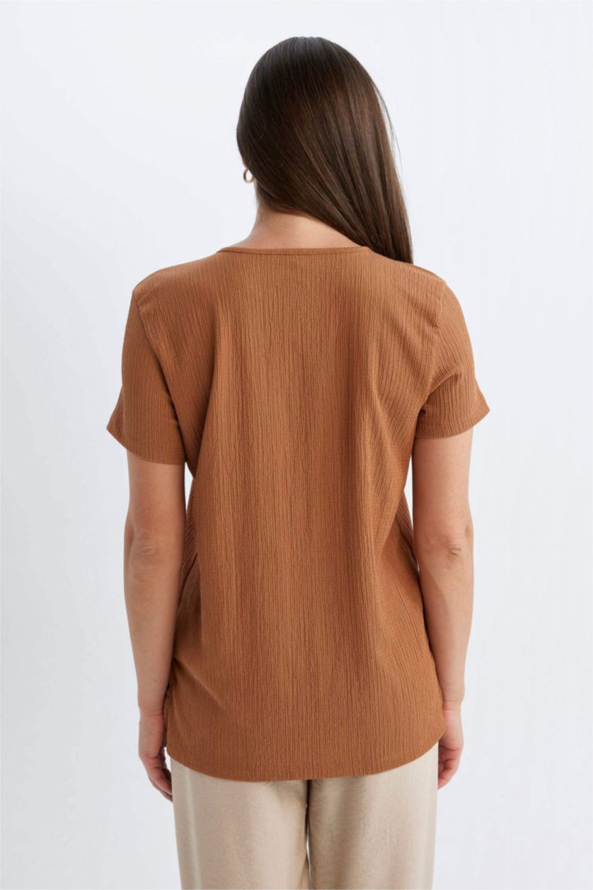 Kadın Açık Kahve Bisiklet Yaka Kısa Kollu Tişört