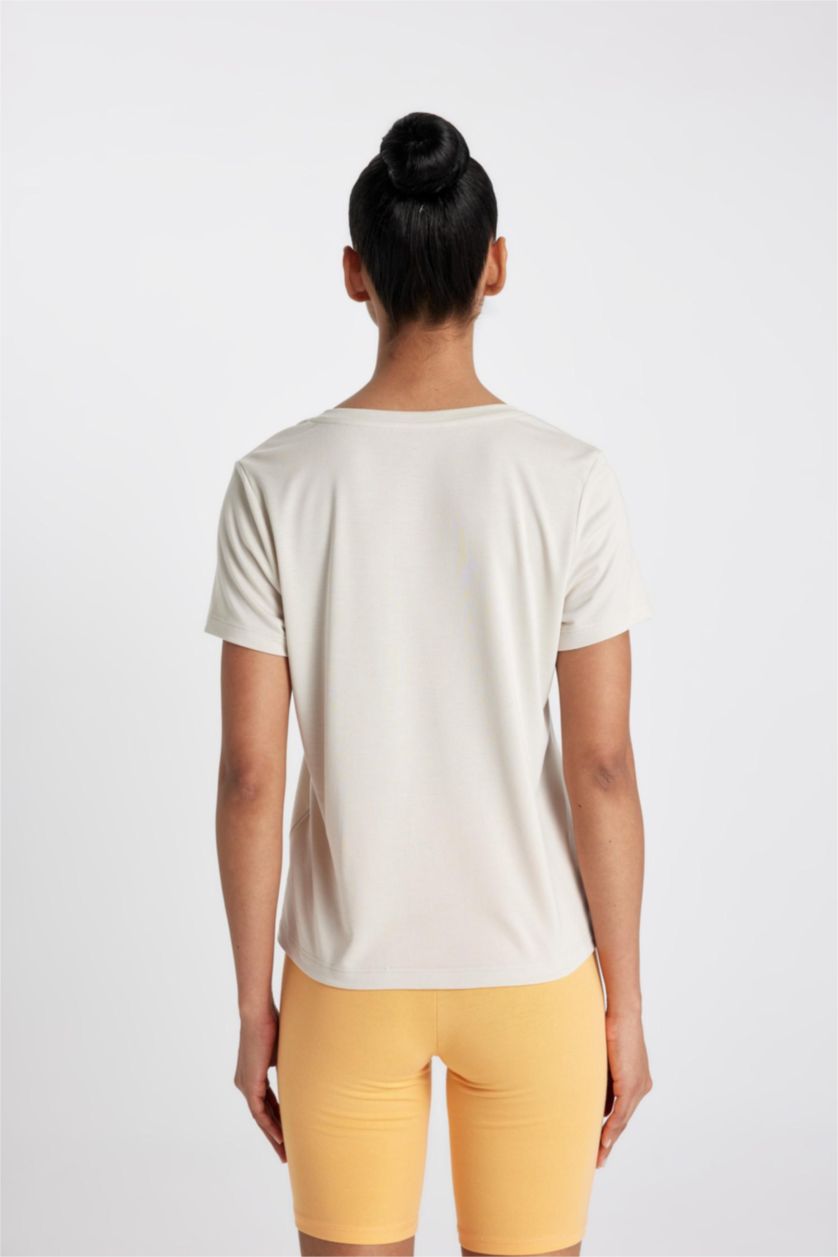 حريمي بيج فاتح تيشيرت نص كم قصة عادية نسيج مشروط بياقة V من DeFactoFit