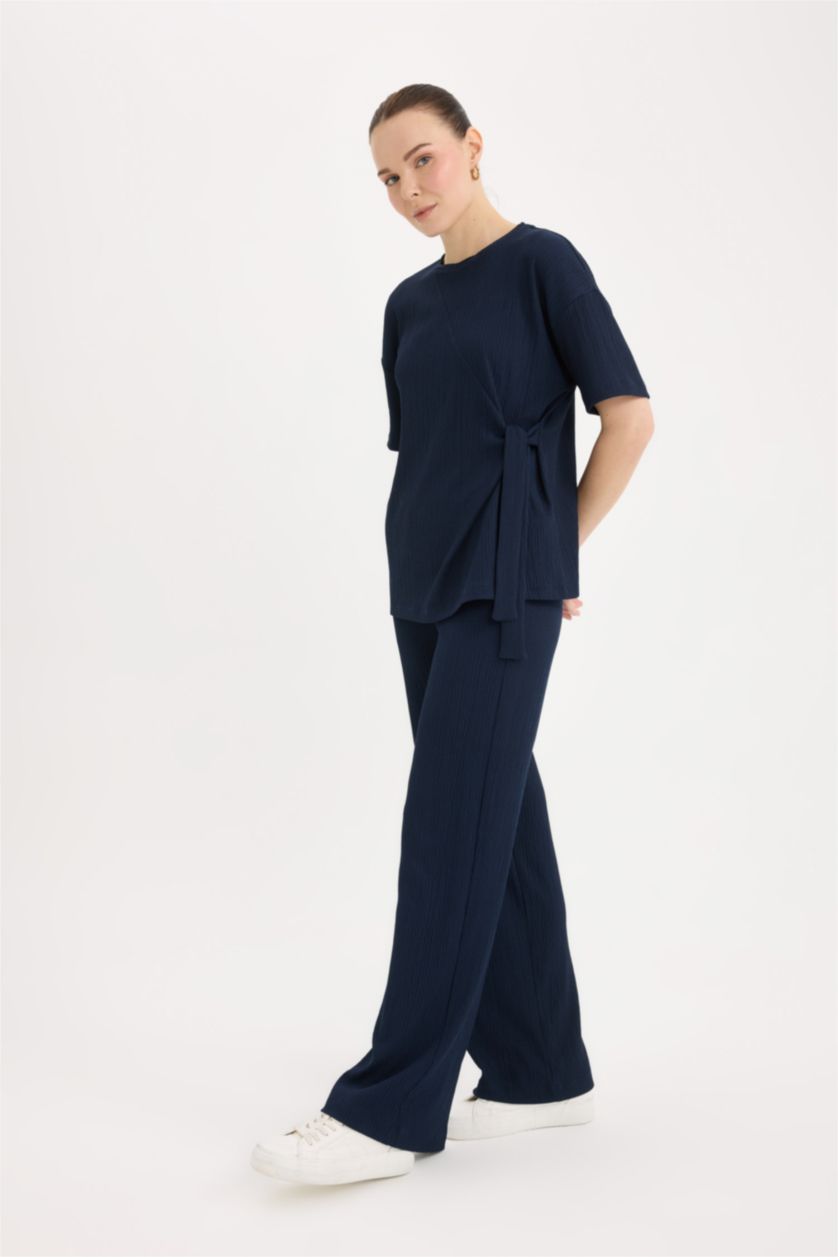 WOMAN NAVY Straight Fit Trousers